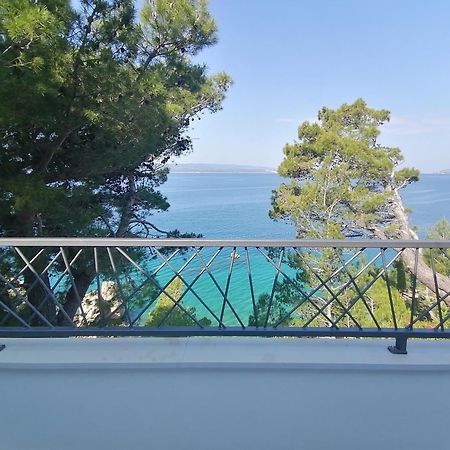 Apartmani Mares - 20 M From The Beach 브렐라 외부 사진