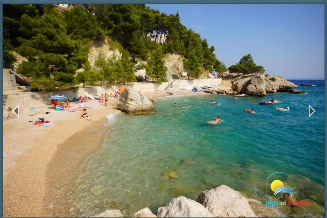 Apartmani Mares - 20 M From The Beach 브렐라 외부 사진