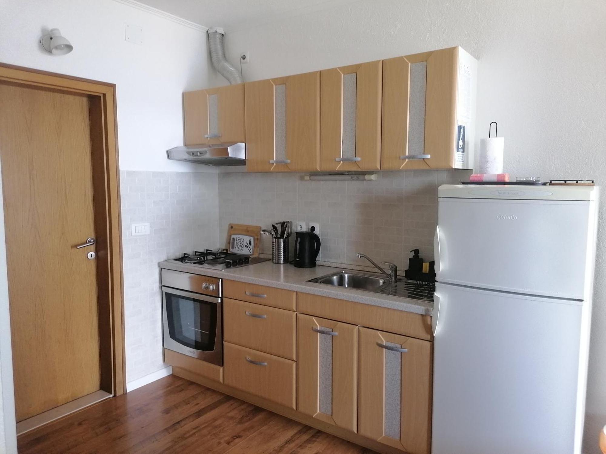 Apartmani Mares - 20 M From The Beach 브렐라 객실 사진